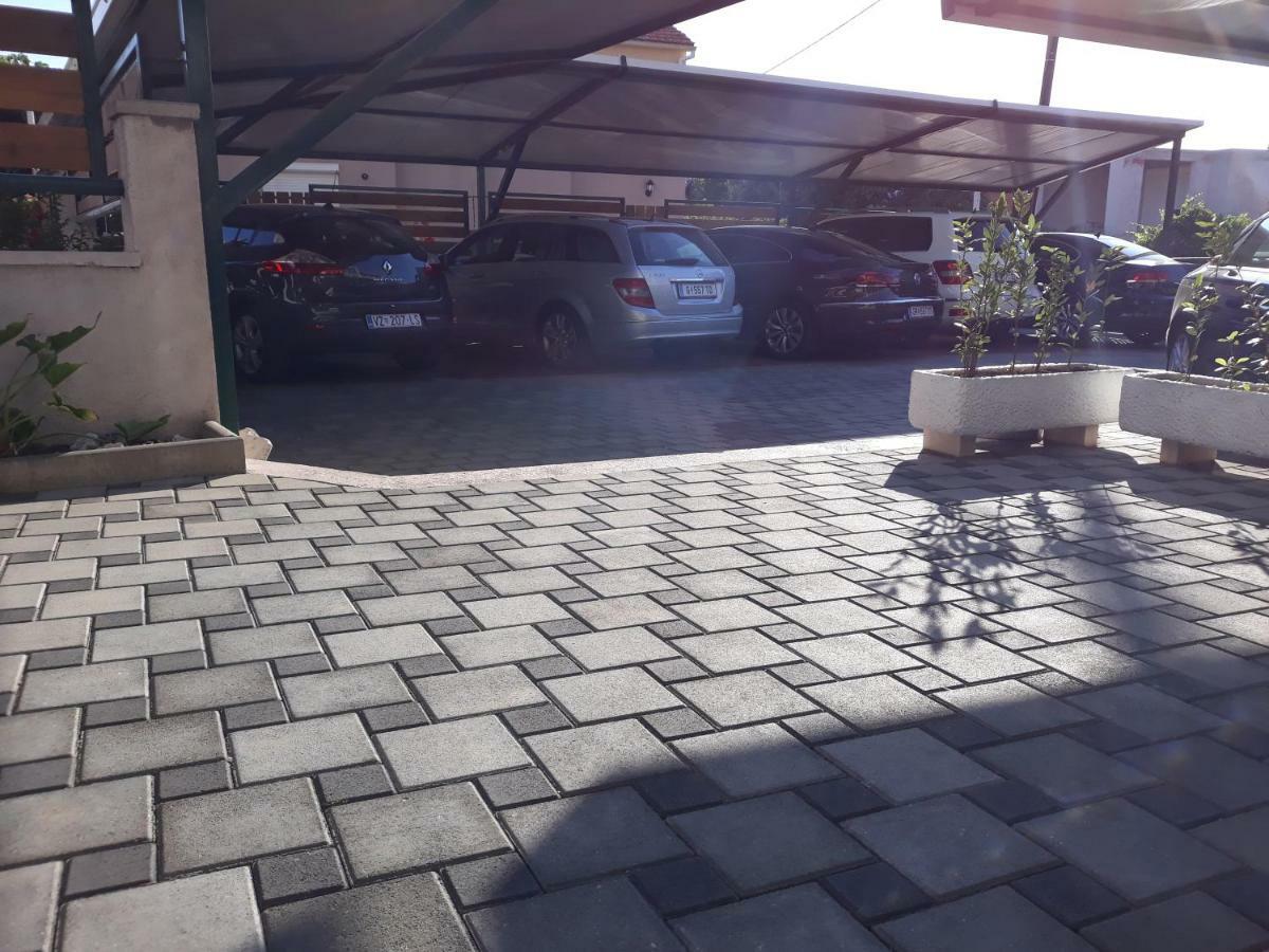 ביוגראד נה מורו Apartmani Diana מראה חיצוני תמונה