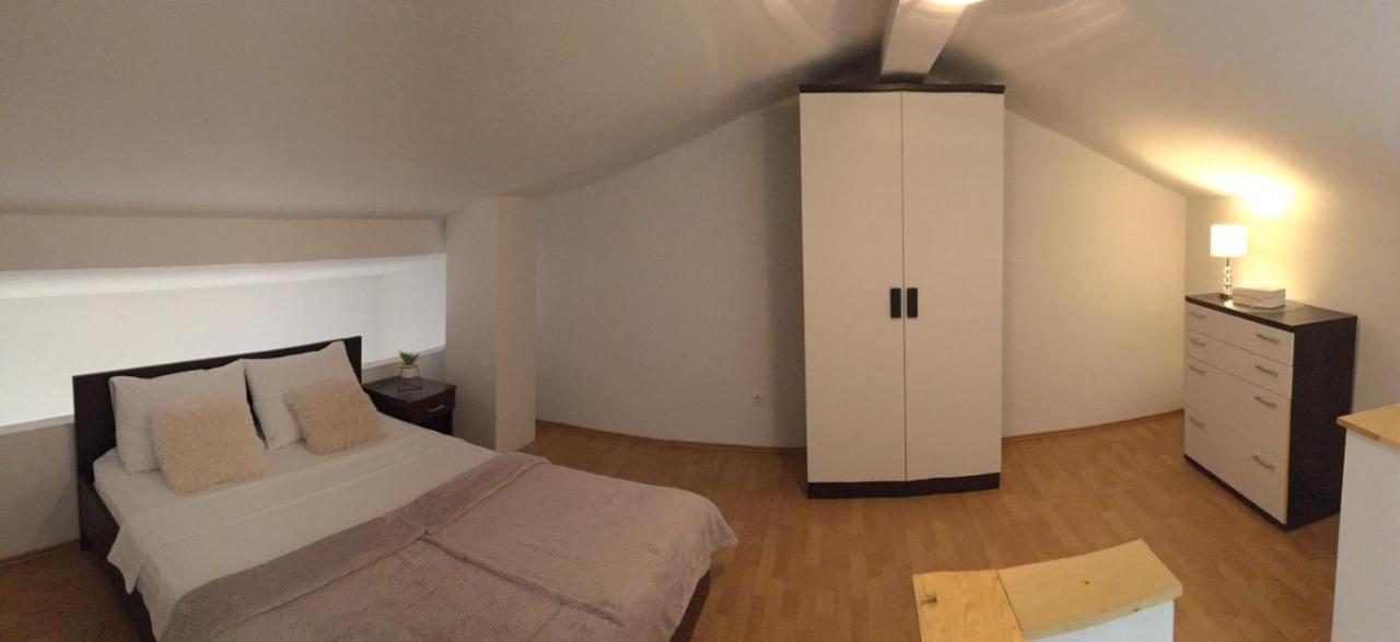 ביוגראד נה מורו Apartmani Diana מראה חיצוני תמונה